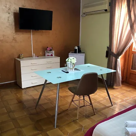 民宿 Vibo Rooms - Centro Storico *